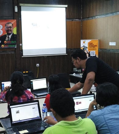Kegiatan workshop digital internet marketing